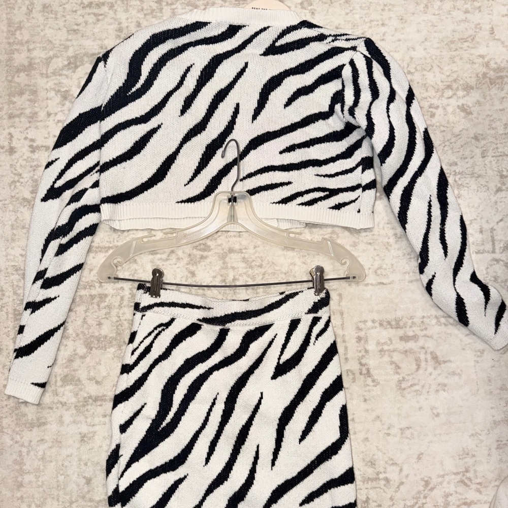 superdown Black and White Zebra Mini Skirt - Picture 3 of 4